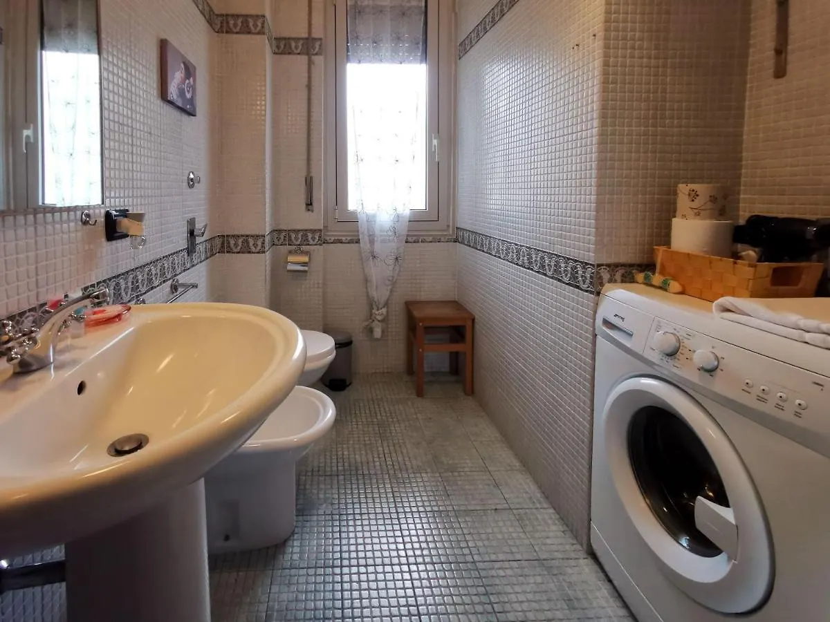 L'Arche Argentina - The Window On The Shopping Street Apartment Milan